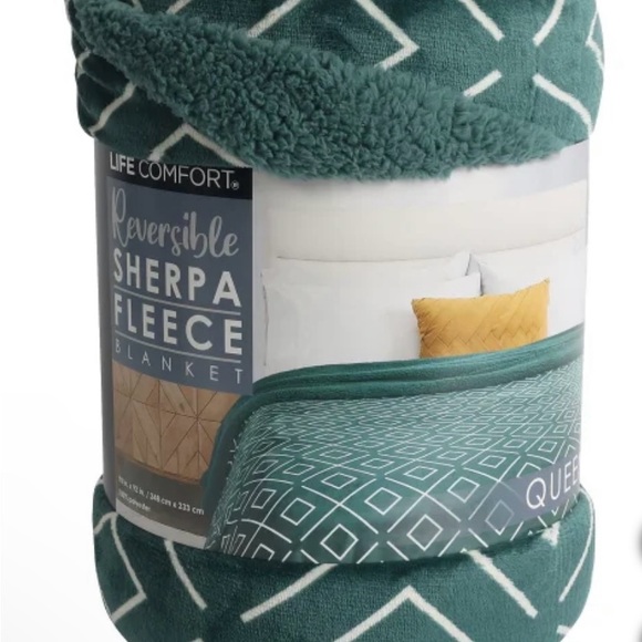 Life Comfort Sherpa Fleece Blanket / green 98 x92 new - Picture 2 of 3
